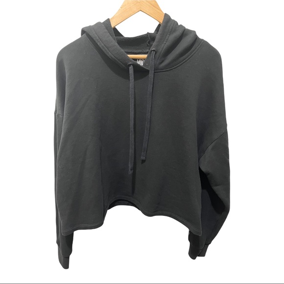 VICTORIA SPORT BLACK ULTRA CROPPED HOODIE LOGO SWEATSHIRT SIZE MEDIUM NWT - Picture 4 of 13